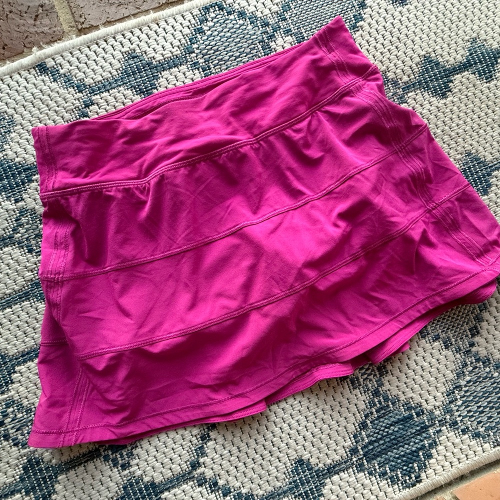 Pace Rival Mid-rise Skirt - long
Size 8